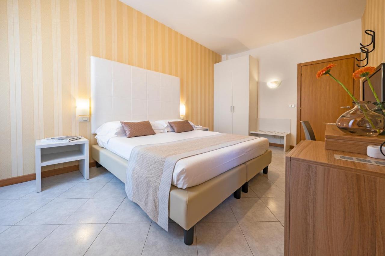 Hotel Al Sole Bardolino Exteriér fotografie