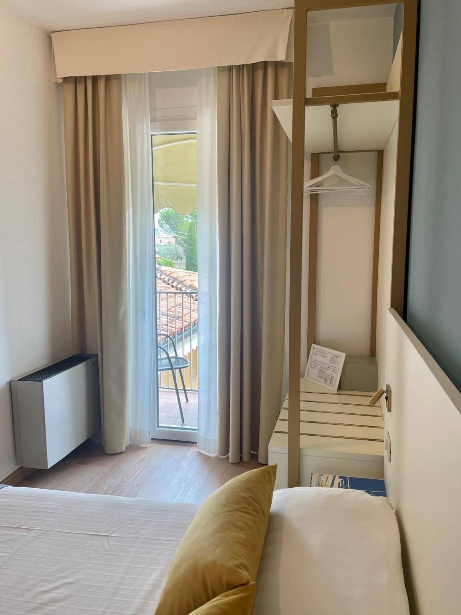 Hotel Al Sole Bardolino Pokoj fotografie
