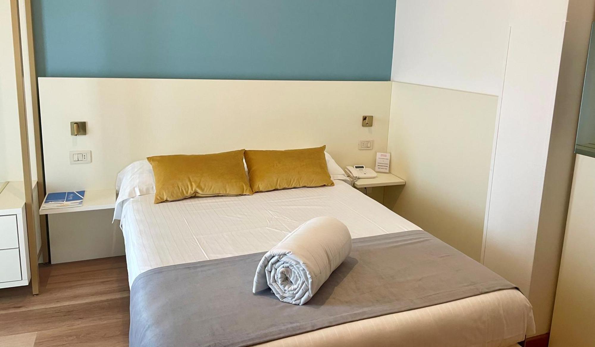 Hotel Al Sole Bardolino Pokoj fotografie